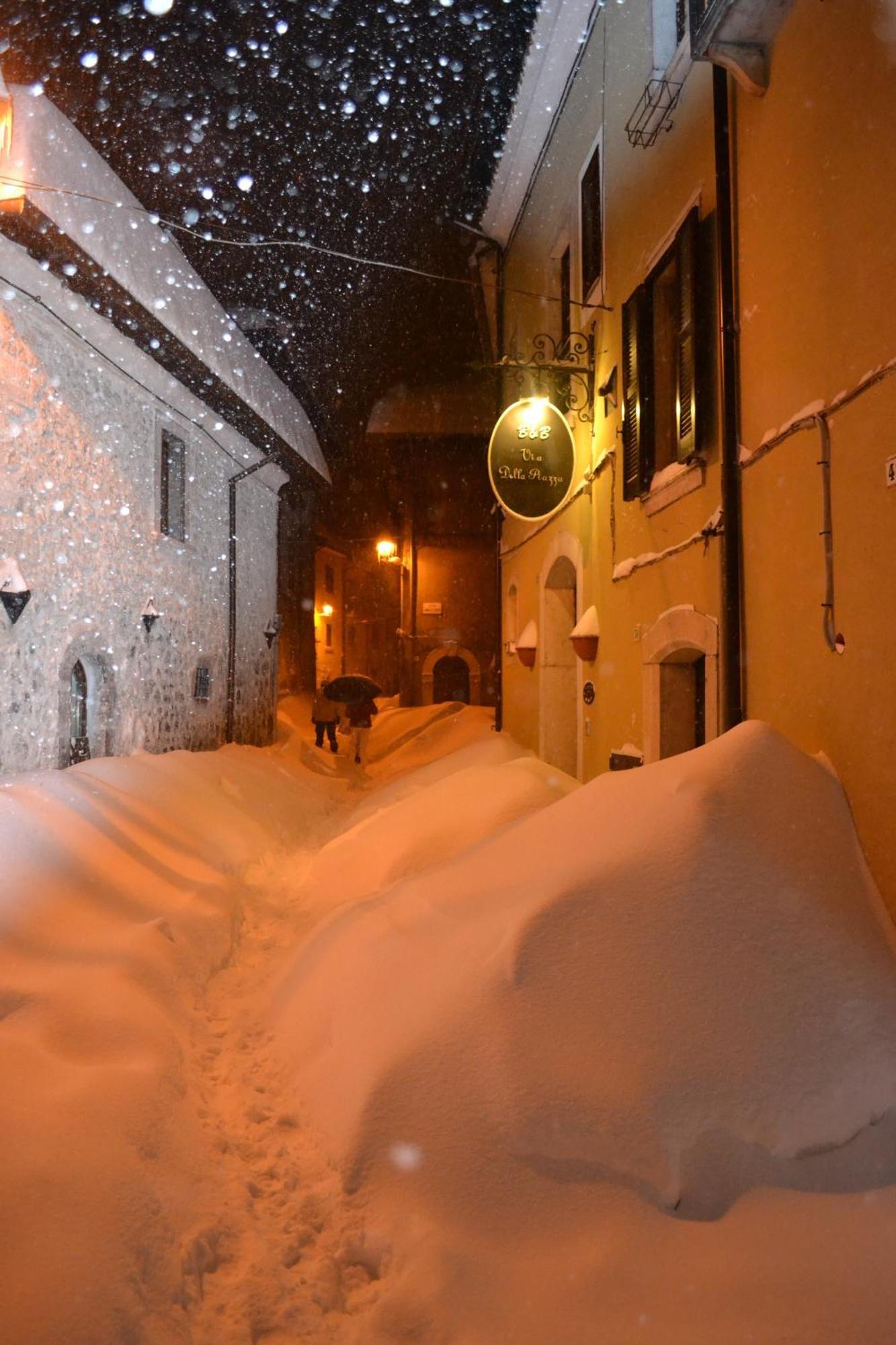Bed And Breakfast Via Della Piazza 페스카세롤리 외부 사진